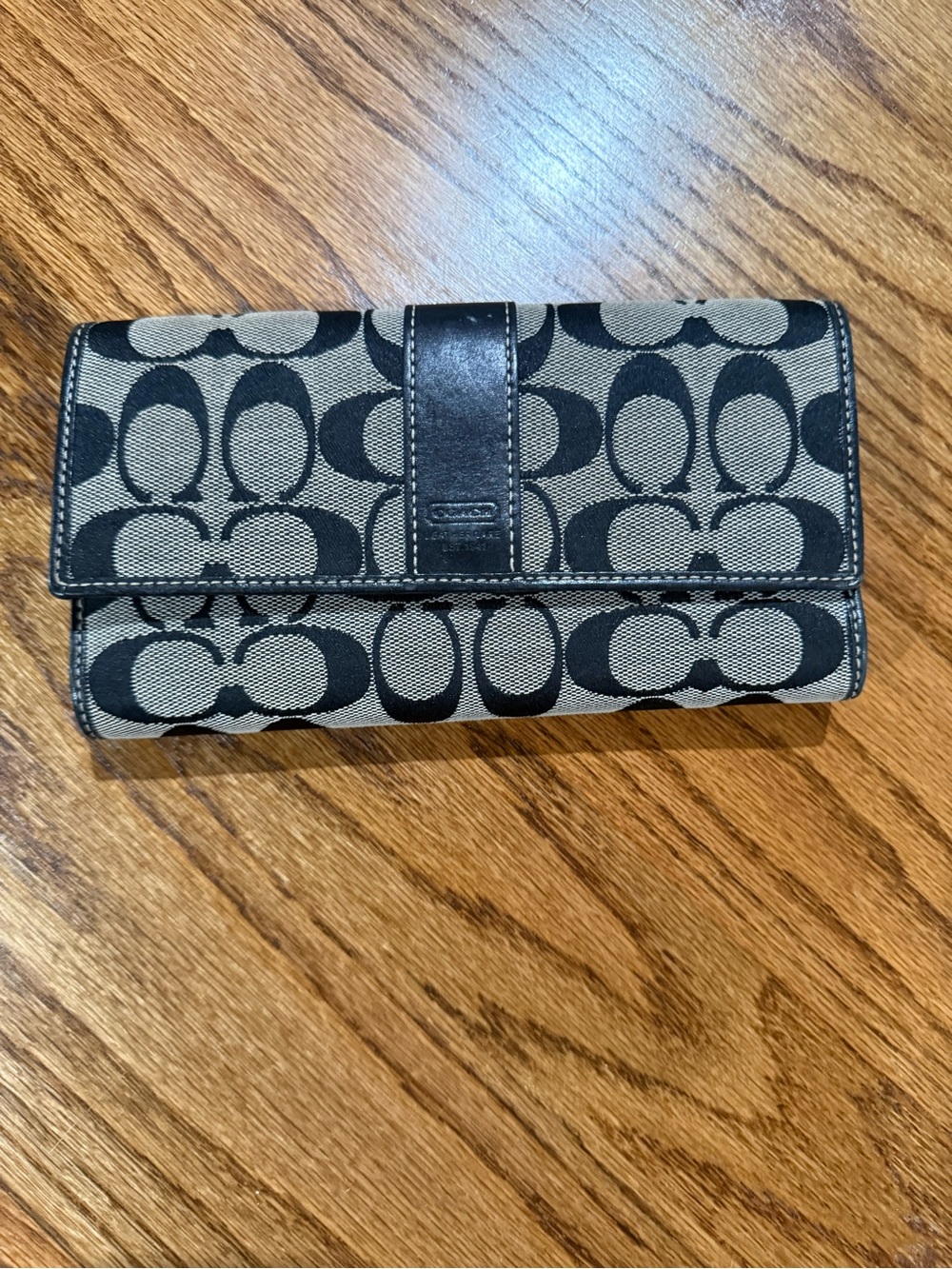 Coach Signature Canvas Wallet in Black and gray